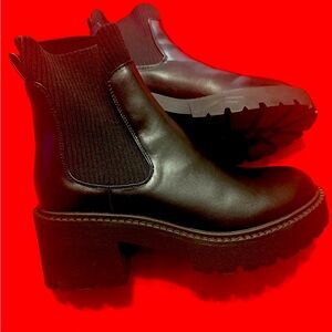 STEVE MADDEN BLACK ANKLE BOOTS. SIZE- 9.5